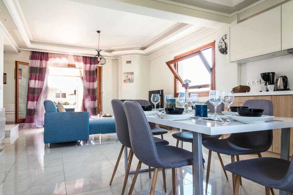 אתונה Leo - Unique Glyfada Apartment מראה חיצוני תמונה